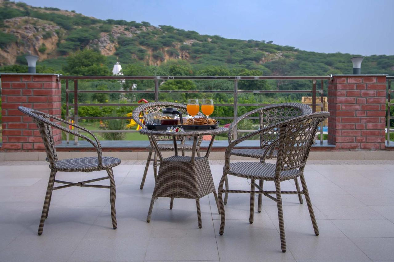 Stayvista At Hillside Paradise Dhauj Esterno foto